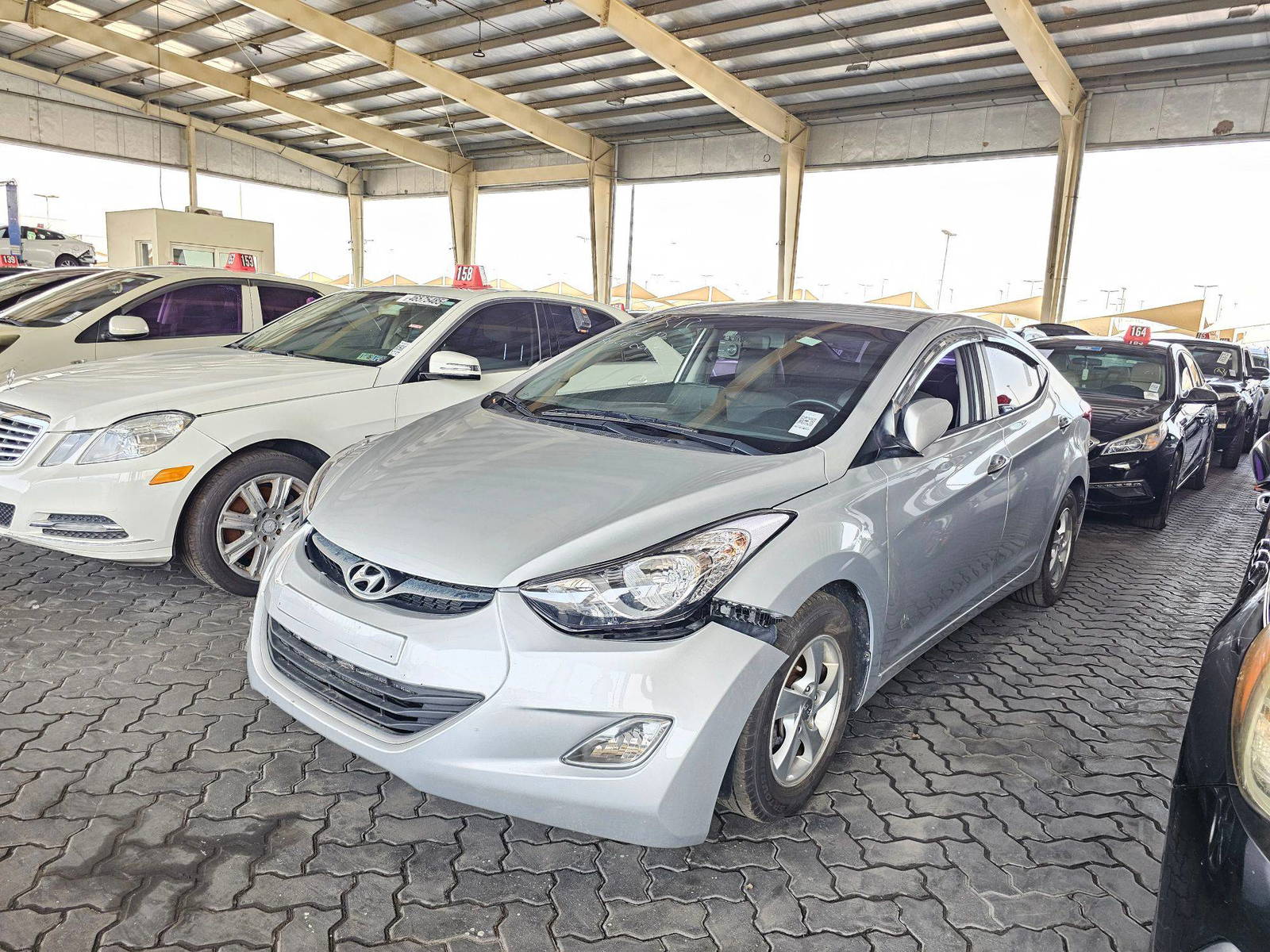 2013 HYUNDAI AVANTE — 198760 KM — Lot 739739 — Ind. 12 - Marhaba Auctions Used Cars - Image 5