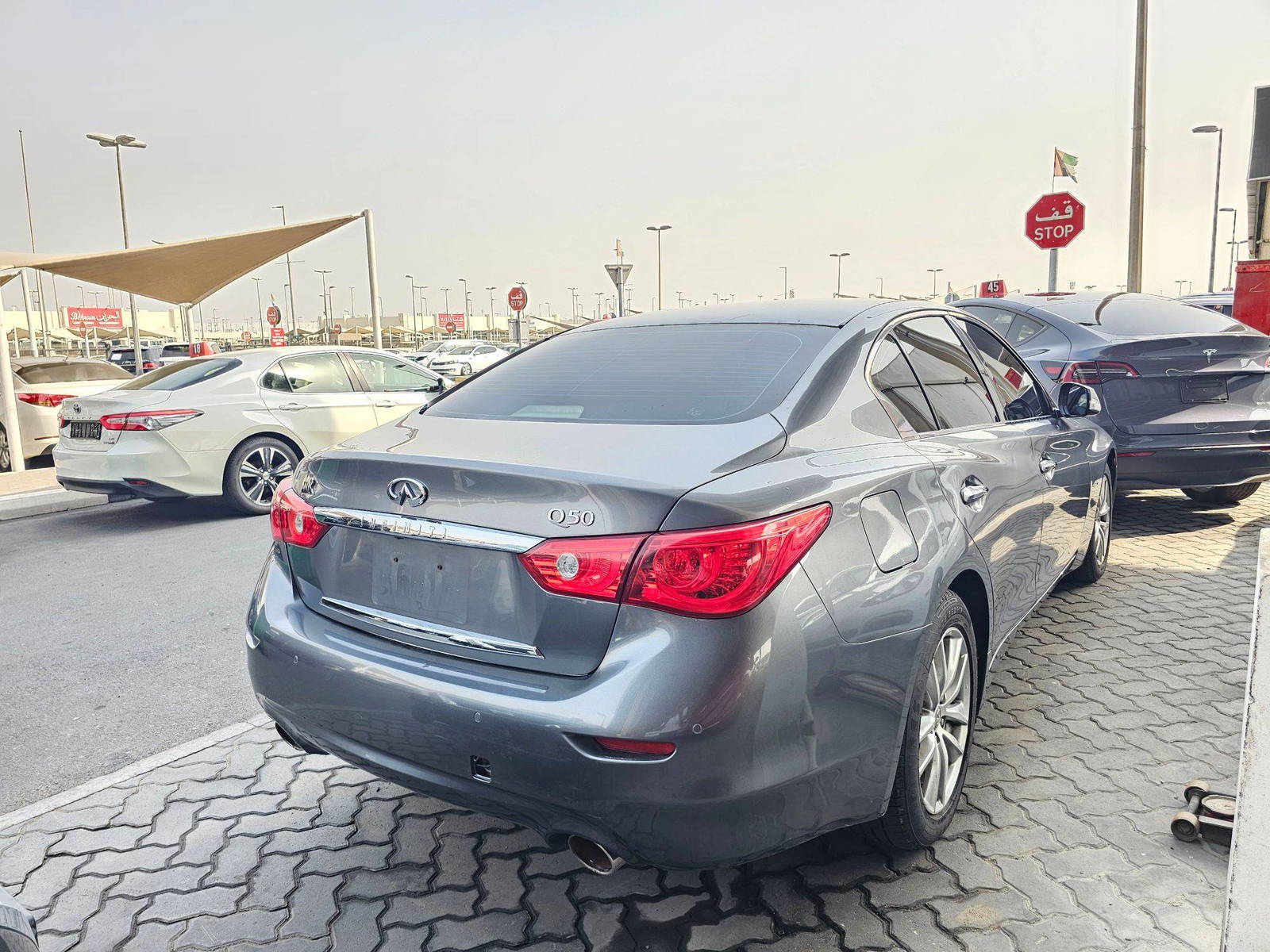2017 INFINITI Q50 — 214561 KM — Lot HM500472 — Souq - Marhaba Auctions Used Cars - Image 4