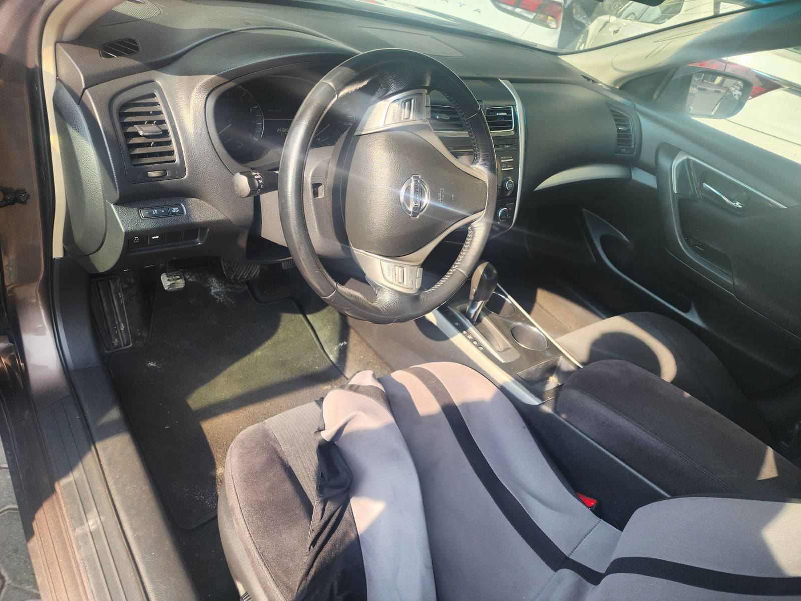 2013 NISSAN ALTIMA — 266203 Miles — Lot 66158233 - Marhaba Auctions Used Cars - Image 4