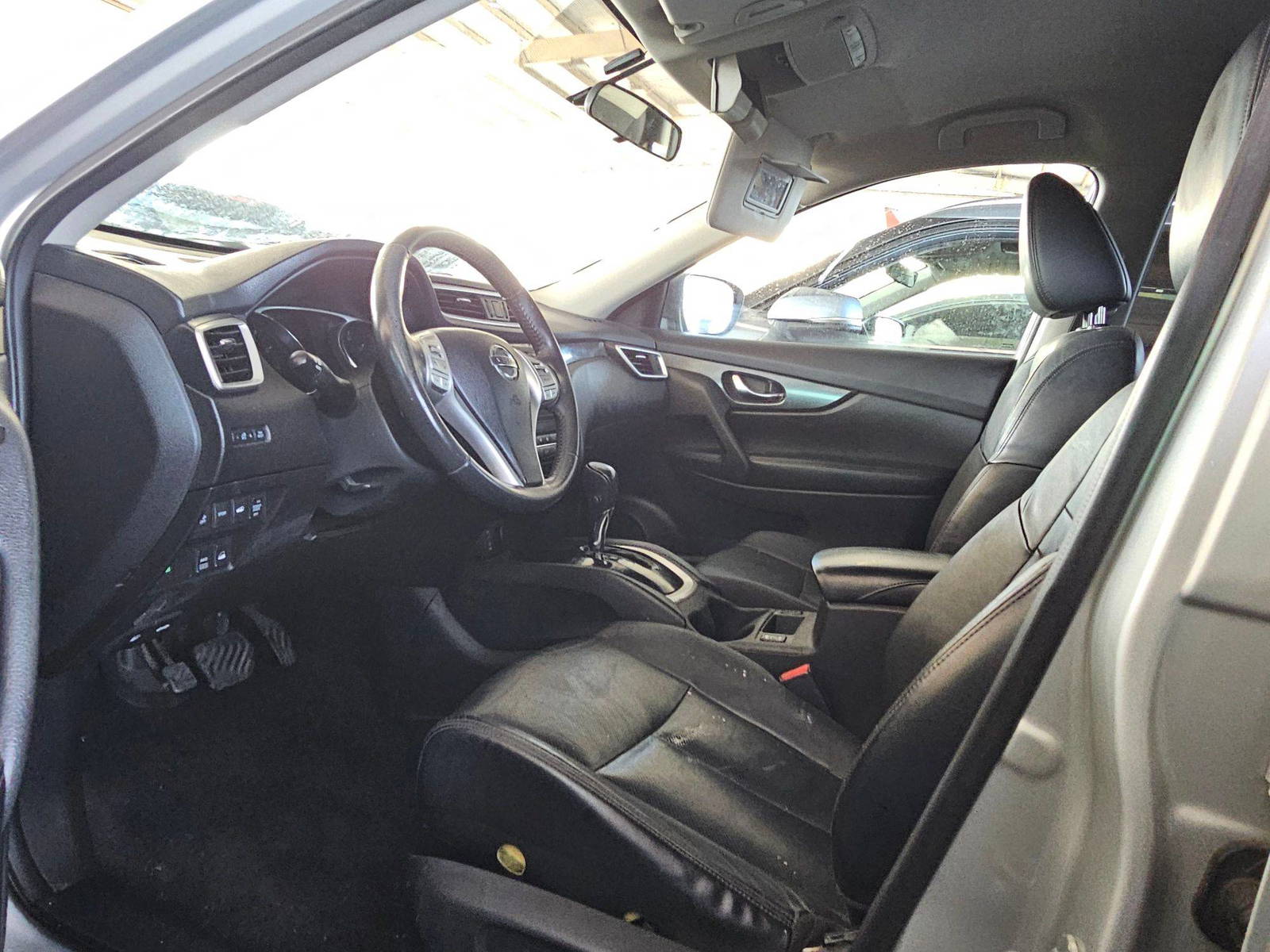 2015 NISSAN ROGUE — 142840 Miles — Lot 805104 — Souq - Marhaba Auctions Used Cars - Image 8