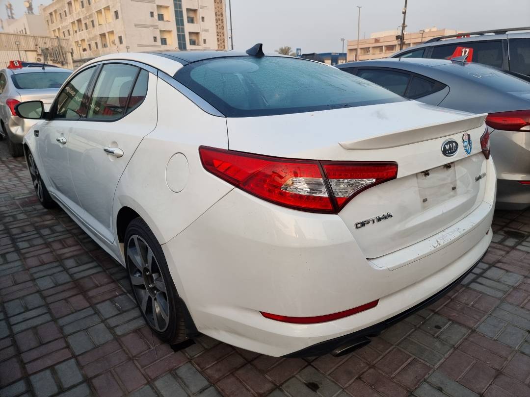 2012 KIA OPTIMA — 168449 Miles — Lot 125487 — Souq - Marhaba Auctions Used Cars - Image 5