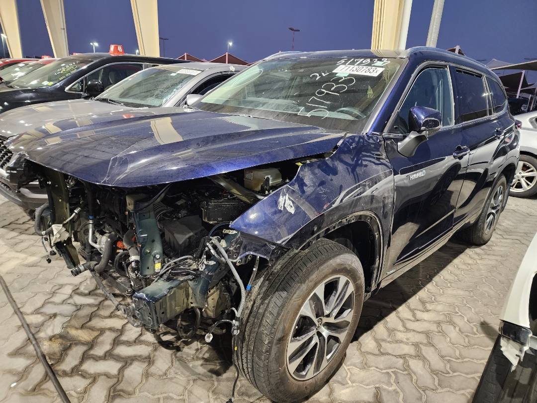 2021 TOYOTA HIGHLANDER — 20473 Miles — Lot 71130783 - Marhaba Auctions Used Cars - Image 4