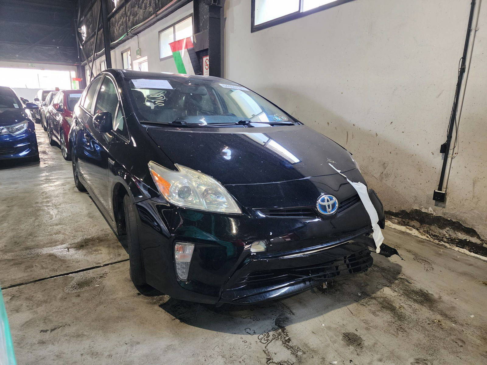 2015 TOYOTA PRIUS — 180631 Miles — Lot 0451442 — Al Quoz - Marhaba Auctions Used Cars - Image 3