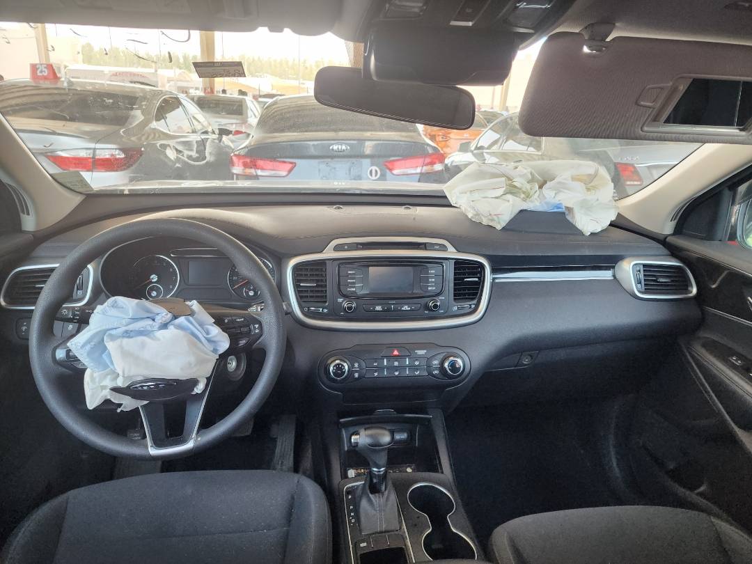2018 KIA SORENTO — 122598 Miles — Lot 60399383 — Souq - Marhaba Auctions Used Cars - Image 6