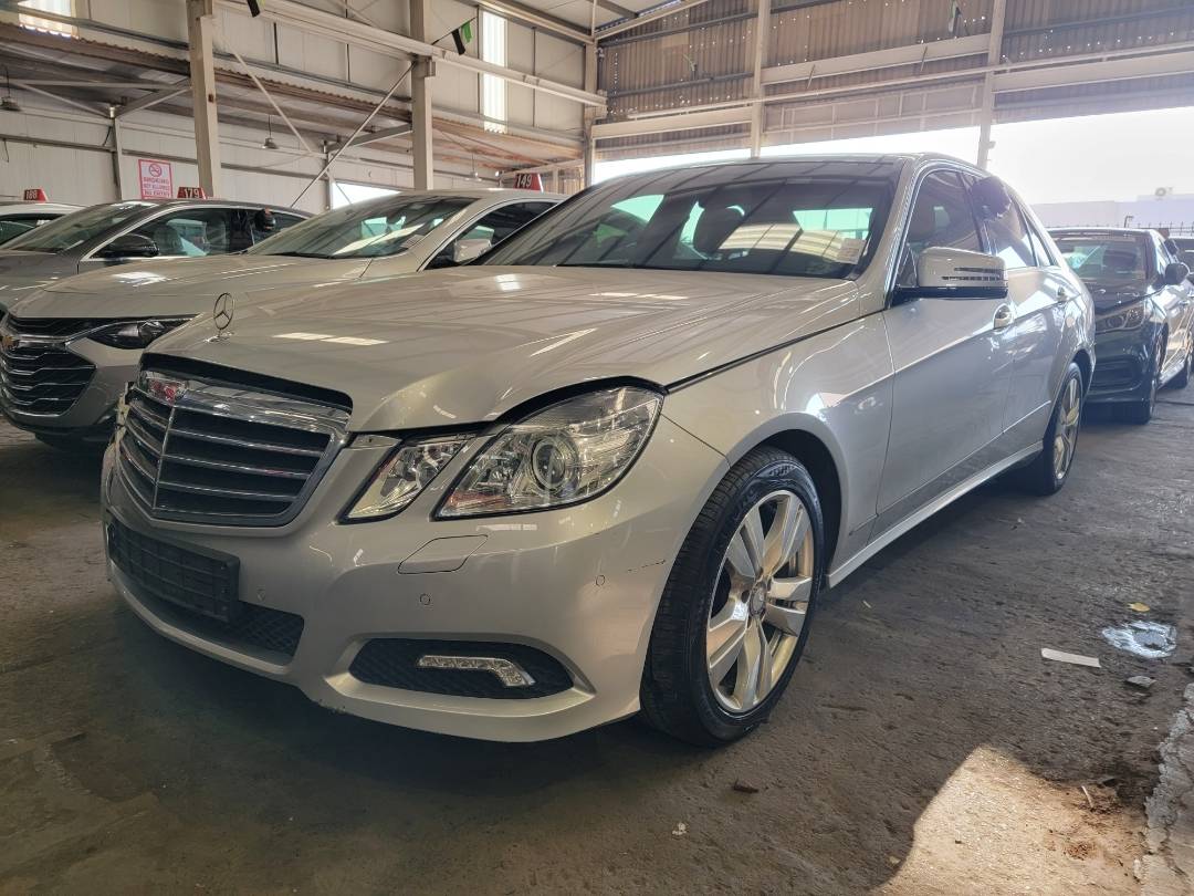 2010 MERCEDES BENZ E 350 — 192096 KM — Lot AA215075 — Main - Marhaba Auctions Used Cars - Image 5