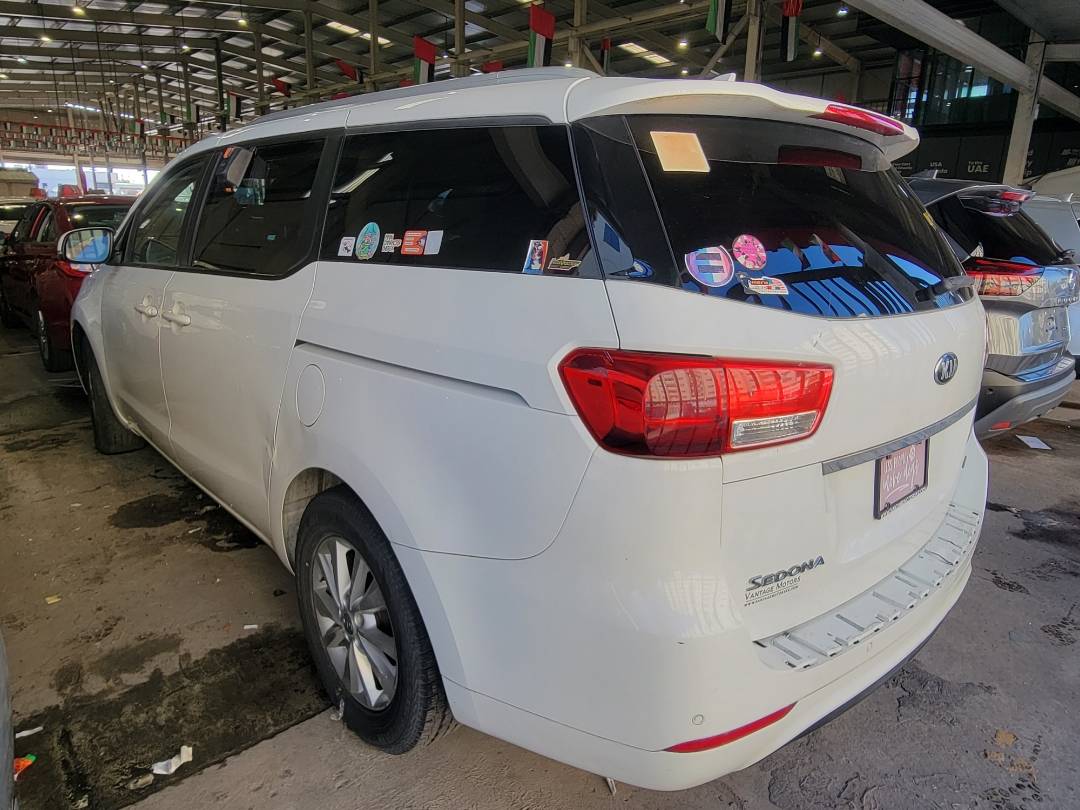 2016 KIA SEDONA — 189661 KM — Lot 6095724 — Main - Marhaba Auctions Used Cars - Image 5