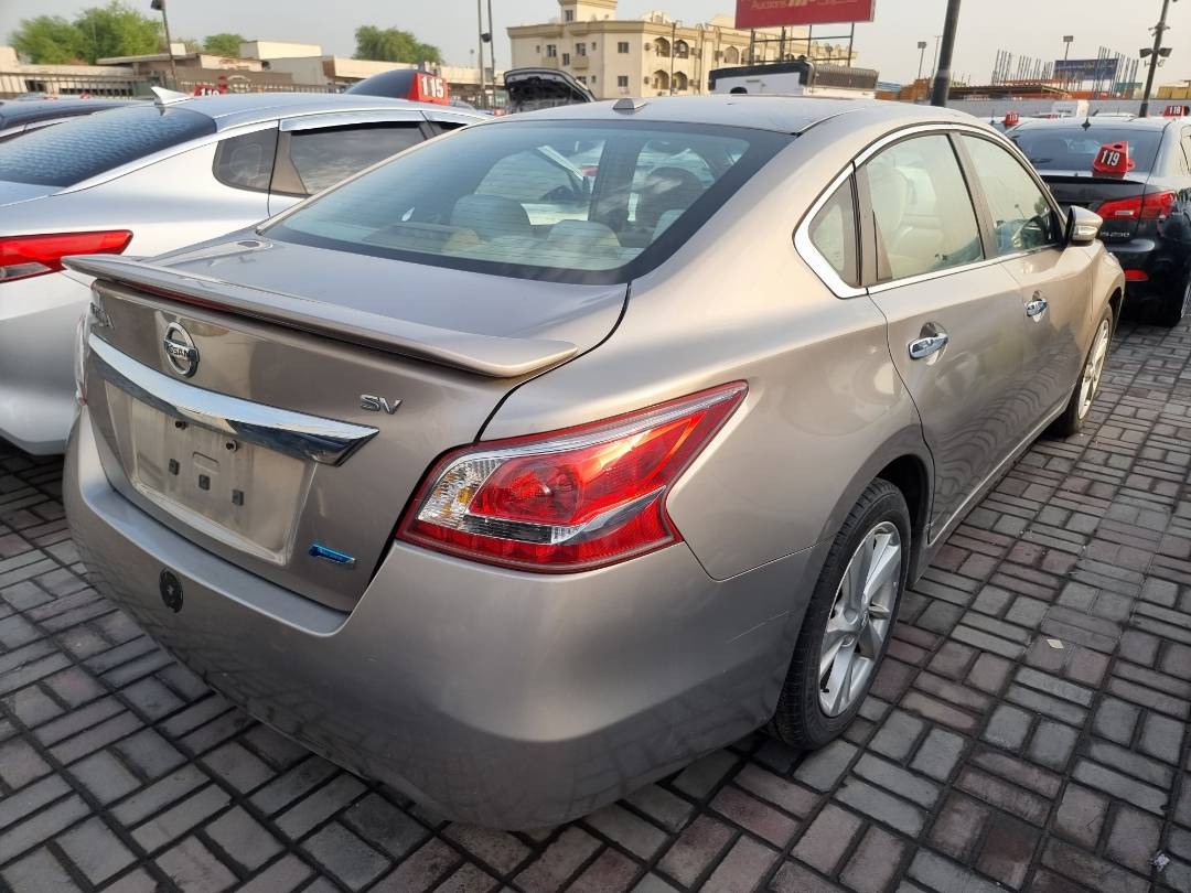 2013 NISSAN ALTIMA — 182200 Miles — Lot 434914 — Ind. 12 - Marhaba Auctions Used Cars - Image 5