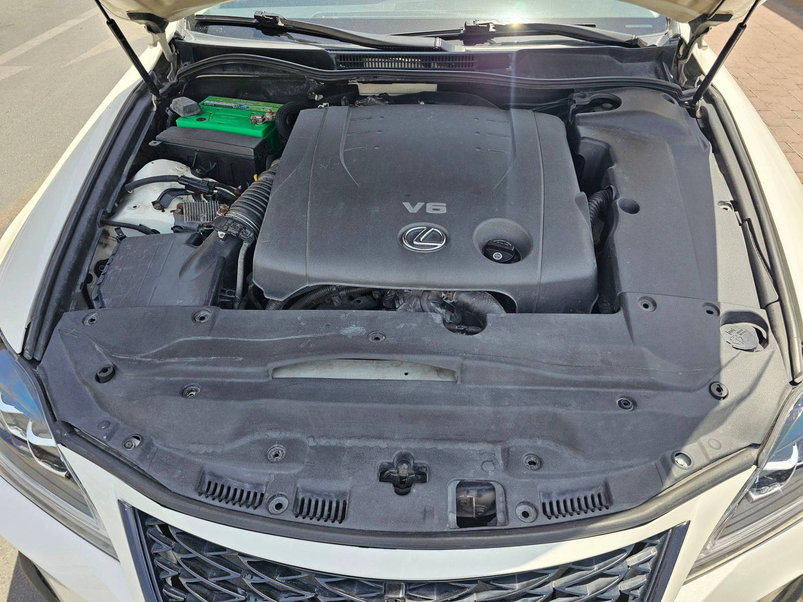 2006 LEXUS IS 250 — 149521 KM — Lot 165006024 — Souq - Marhaba Auctions Used Cars - Image 12