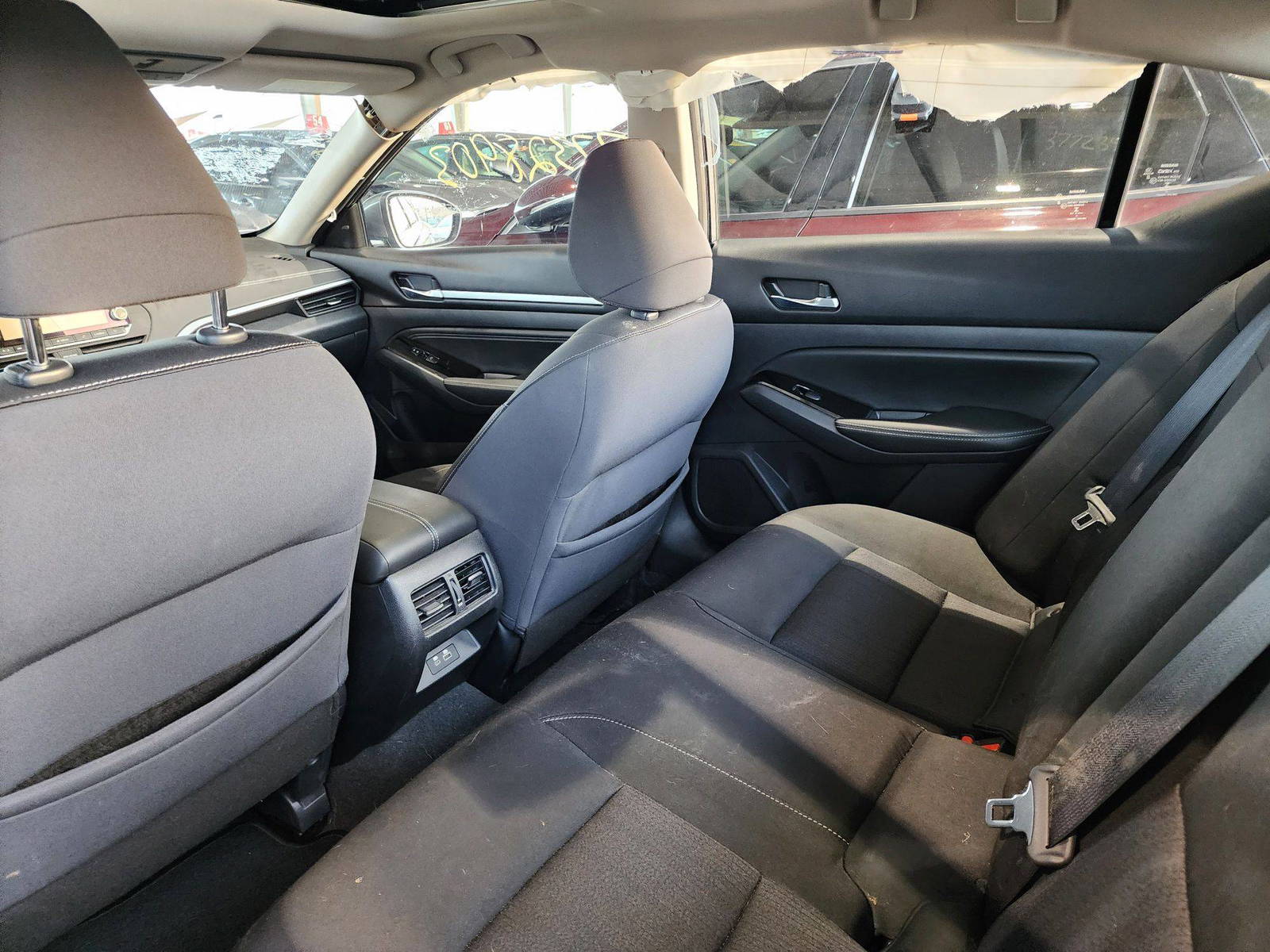 2020 NISSAN ALTIMA — 49387 Miles — Lot LC139164 - Marhaba Auctions Used Cars - Image 5