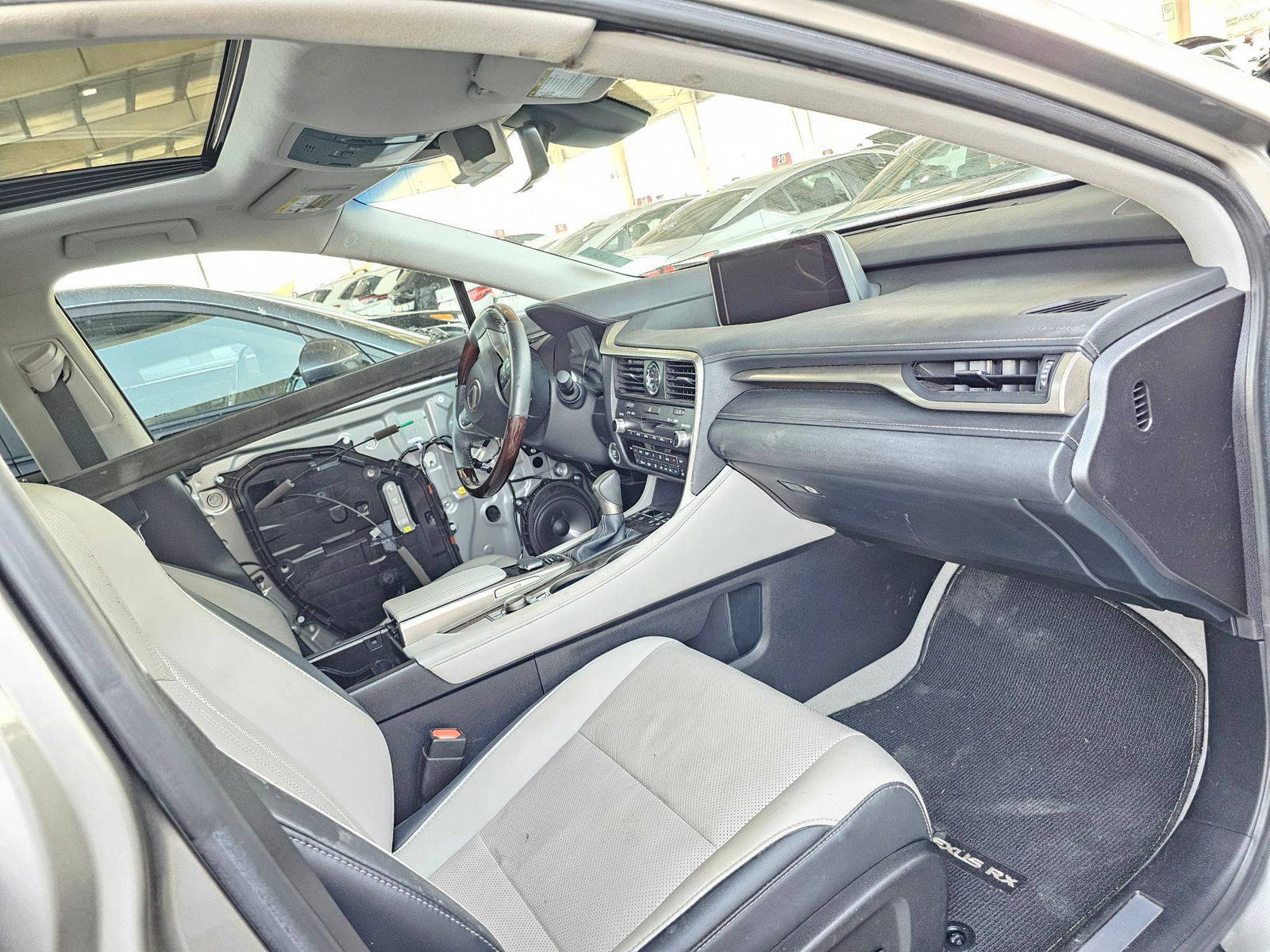 2019 LEXUS RX 350 — 55933 Miles — Lot C122537 — Souq - Marhaba Auctions Used Cars - Image 8