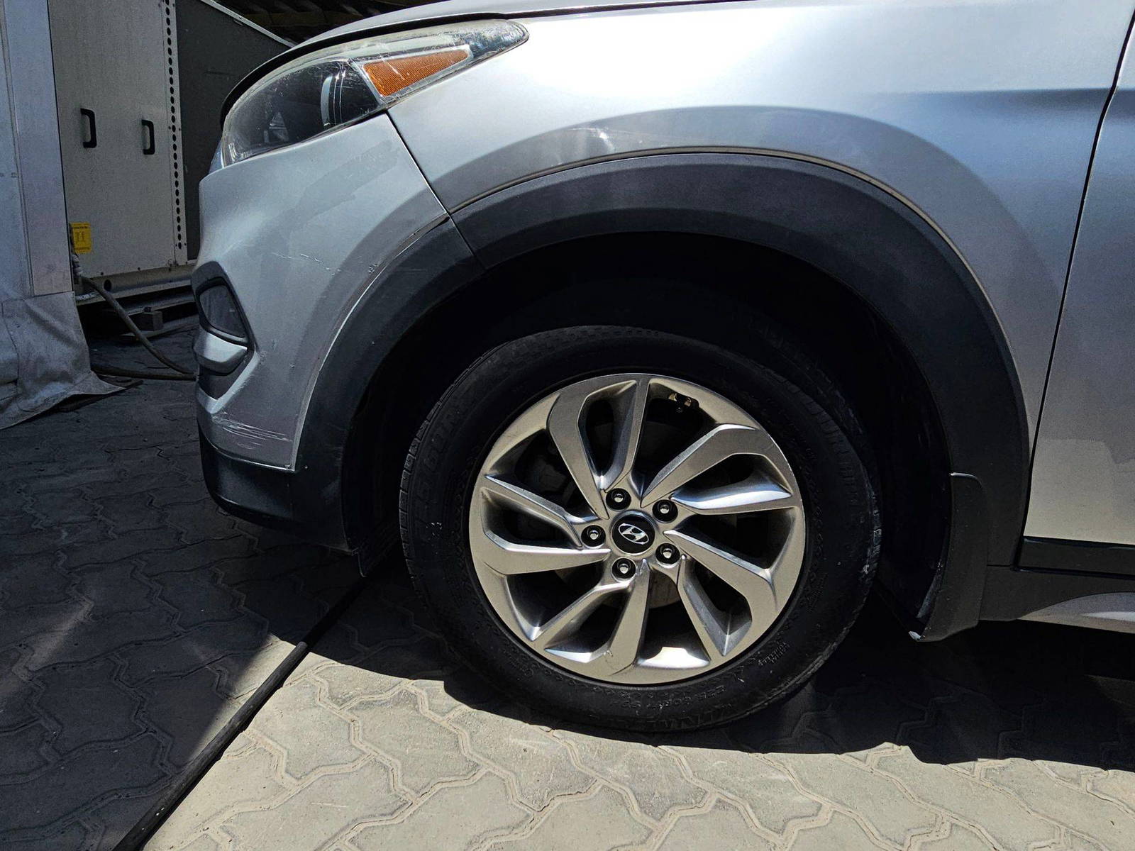2017 HYUNDAI TUCSON — 174592 Miles — Lot HU520213 — Souq - Marhaba Auctions Used Cars - Image 11