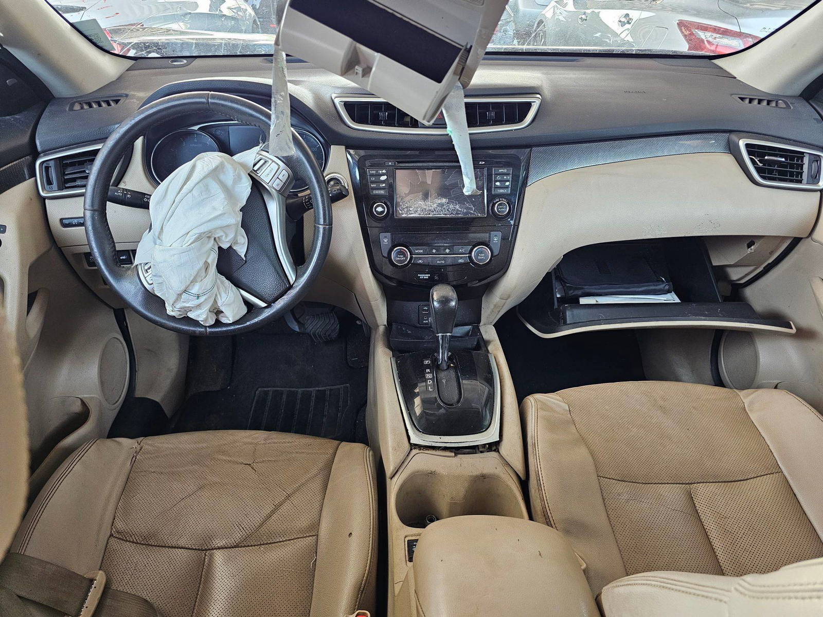 NISSAN ROGUE 2016 - Marhaba Auction Used Cars - Image 6
