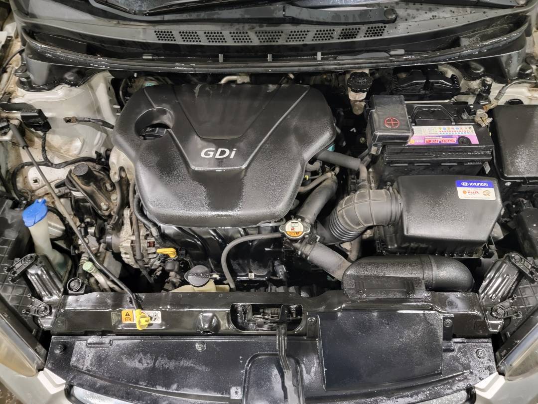 HYUNDAI AVANTE 2012 - Marhaba Auction Used Cars - Image 10