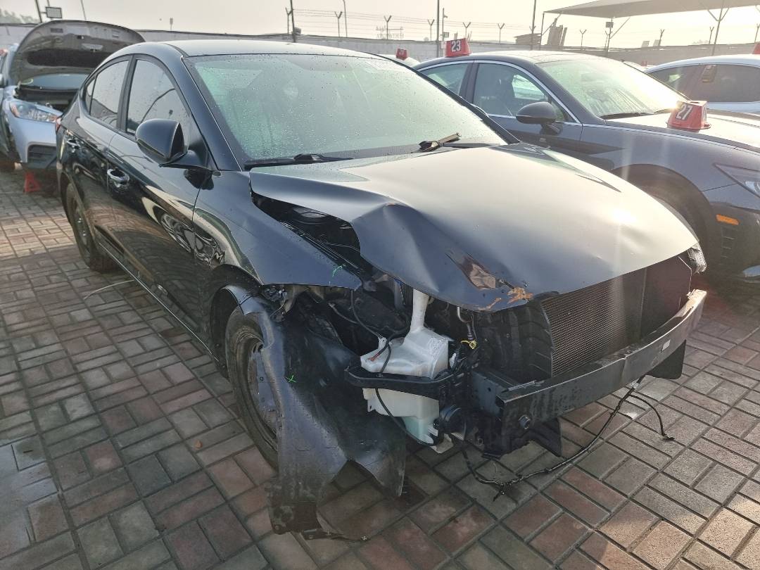2017 HYUNDAI ELANTRA — 151882 Miles — Lot U424833 — Ind. 12 - Marhaba Auctions Used Cars - Image 4