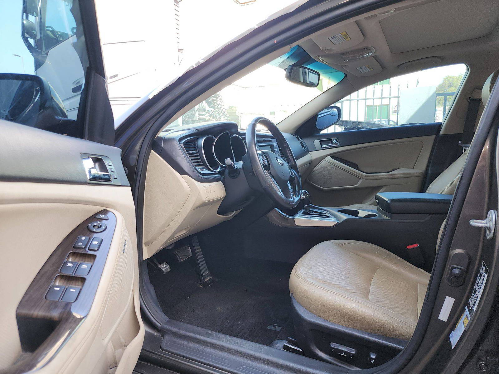 2013 KIA OPTIMA — 213537 Miles — Lot 173530 — Al Quoz - Marhaba Auctions Used Cars - Image 9