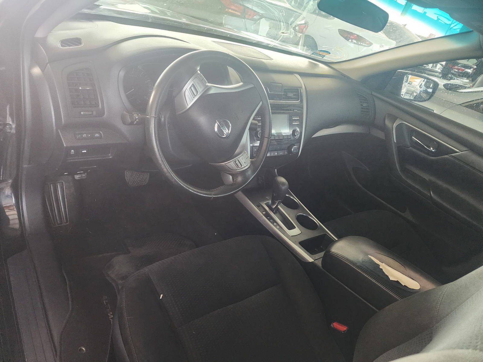 2015 NISSAN ALTIMA — 138304 Miles — Lot 67602743 - Marhaba Auctions Used Cars - Image 4