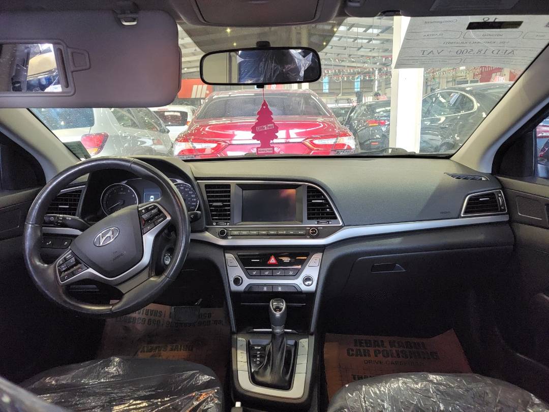 2018 HYUNDAI ELANTRA — 110887 KM — Lot U678911 — Main - Marhaba Auctions Used Cars - Image 8