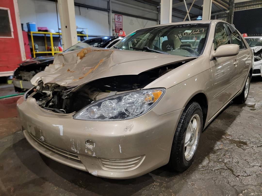 2005 TOYOTA CAMRY — 176783 Miles — Lot 38075627 - Marhaba Auctions Used Cars - Image 9