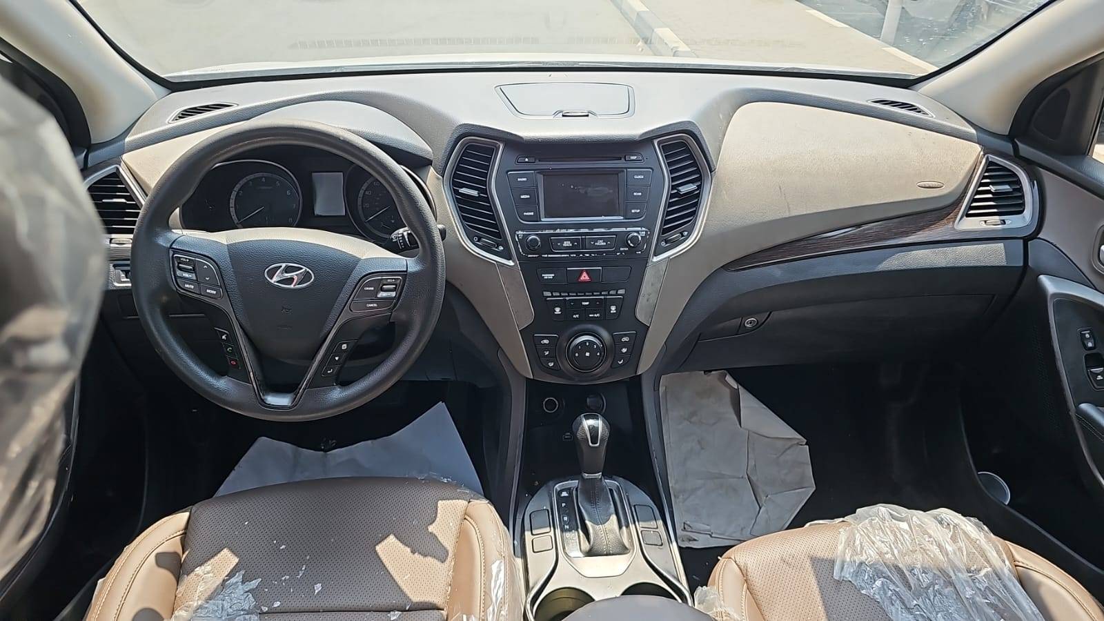 2017 HYUNDAI SANTA FE — 86106 Miles — Lot HH042220 — Souq - Marhaba Auctions Used Cars - Image 7