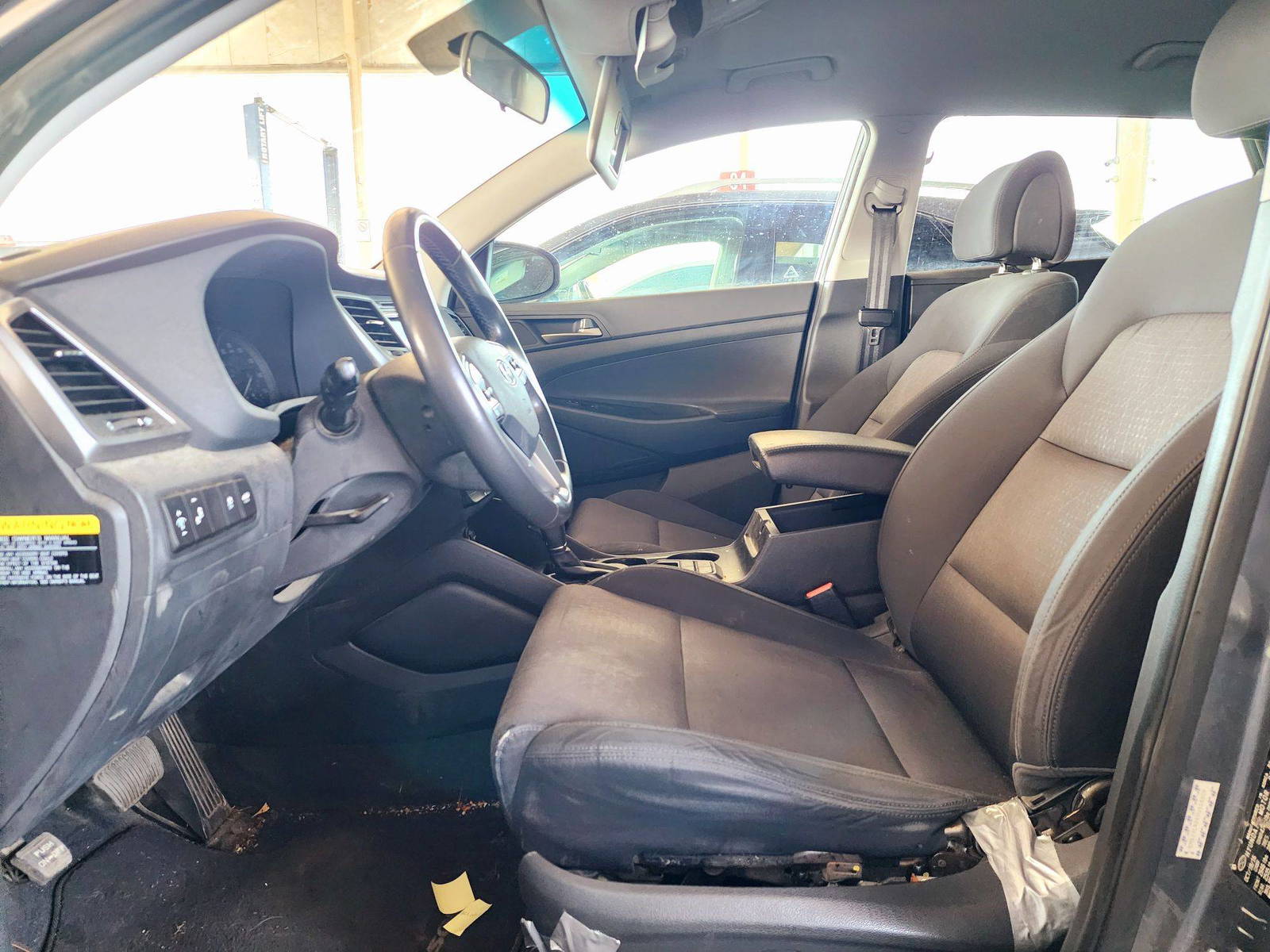 2017 HYUNDAI TUCSON — 144205 Miles — Lot 42513335 — Souq - Marhaba Auctions Used Cars - Image 8