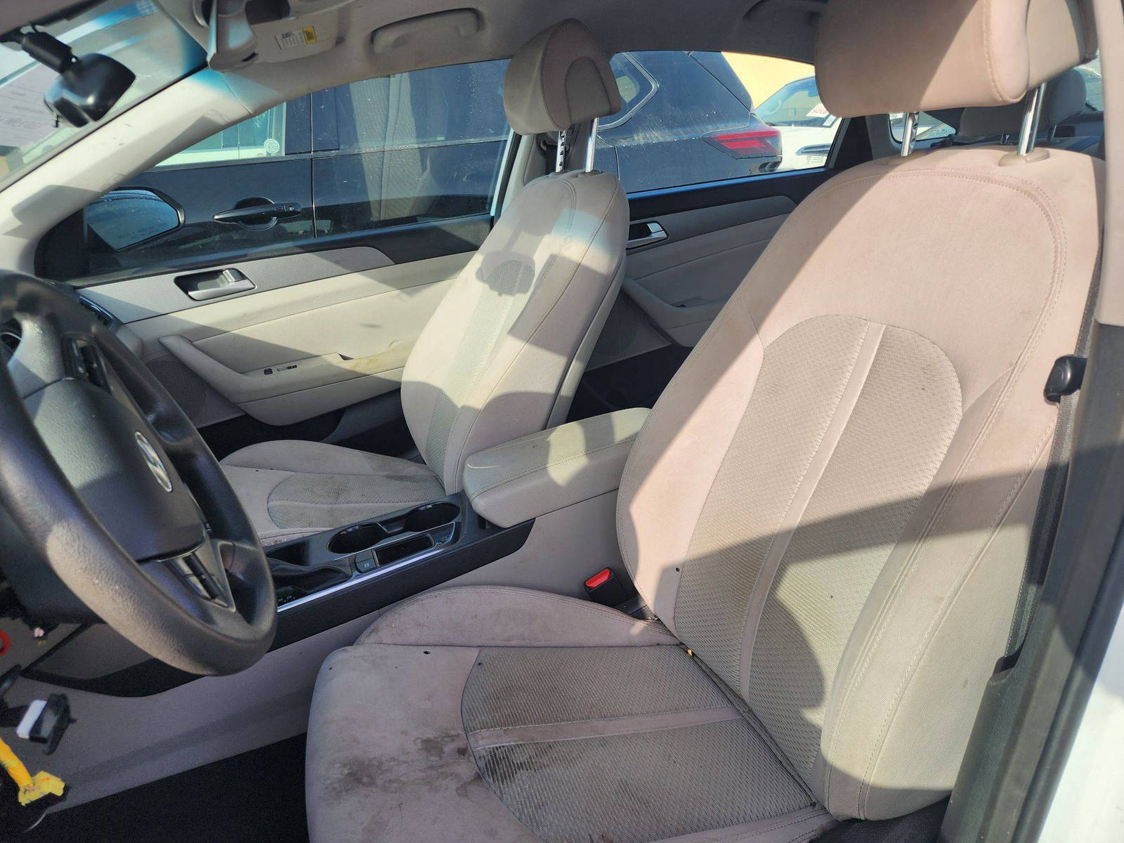 2015 HYUNDAI SONATA — 123015 Miles — Lot 43436142 — Al Sajaa - Marhaba Auctions Used Cars - Image 9