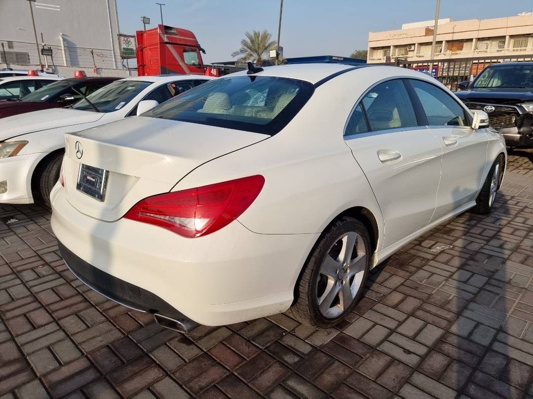 2015 MERCEDES BENZ CLA 250 — 185997 Miles — Lot 215487 — Ind. 12 - Marhaba Auctions Used Cars - Image 4