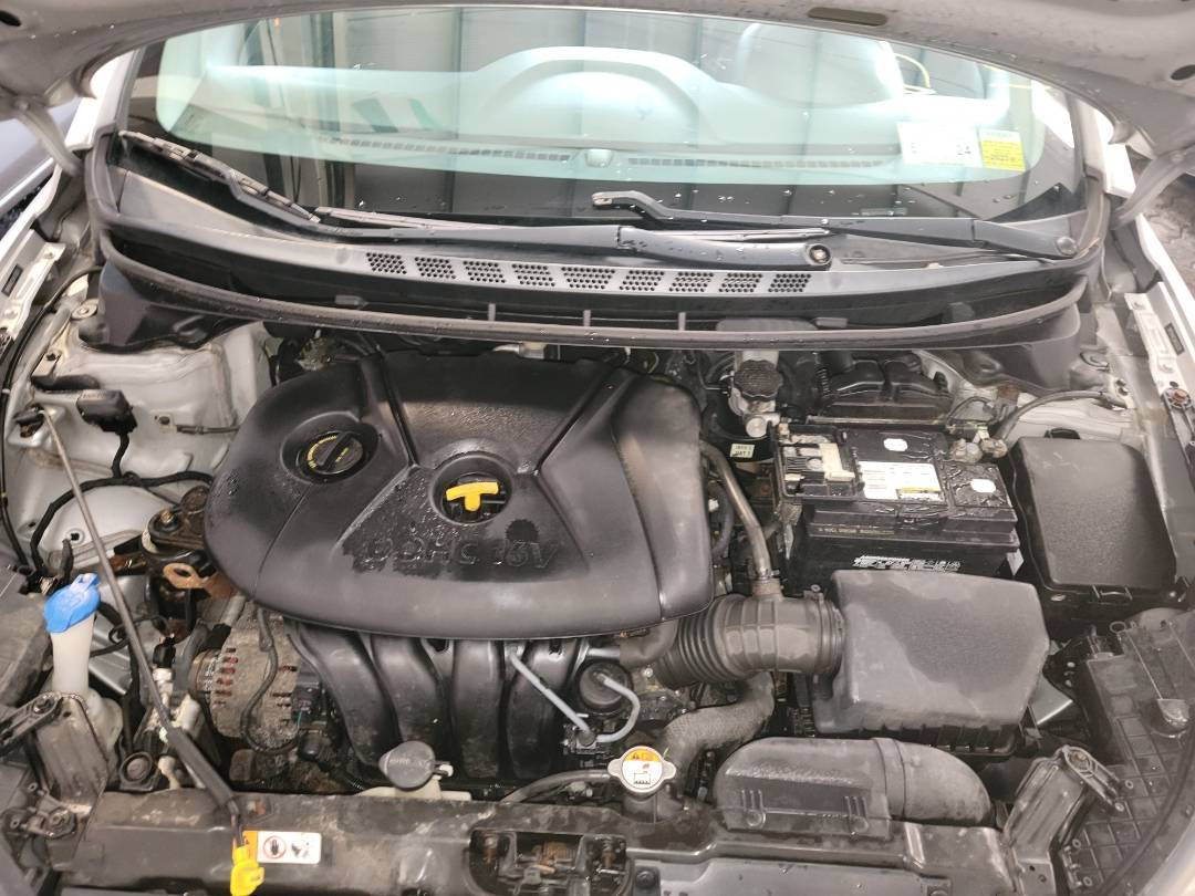 2013 HYUNDAI ELANTRA — 184526 Miles — Lot 37672604 - Marhaba Auctions Used Cars - Image 8