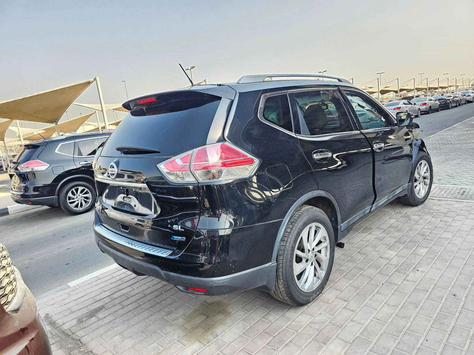 2014 NISSAN ROGUE — 121507 Miles — Lot 8EC868471 — Souq - Marhaba Auctions Used Cars - Image 3