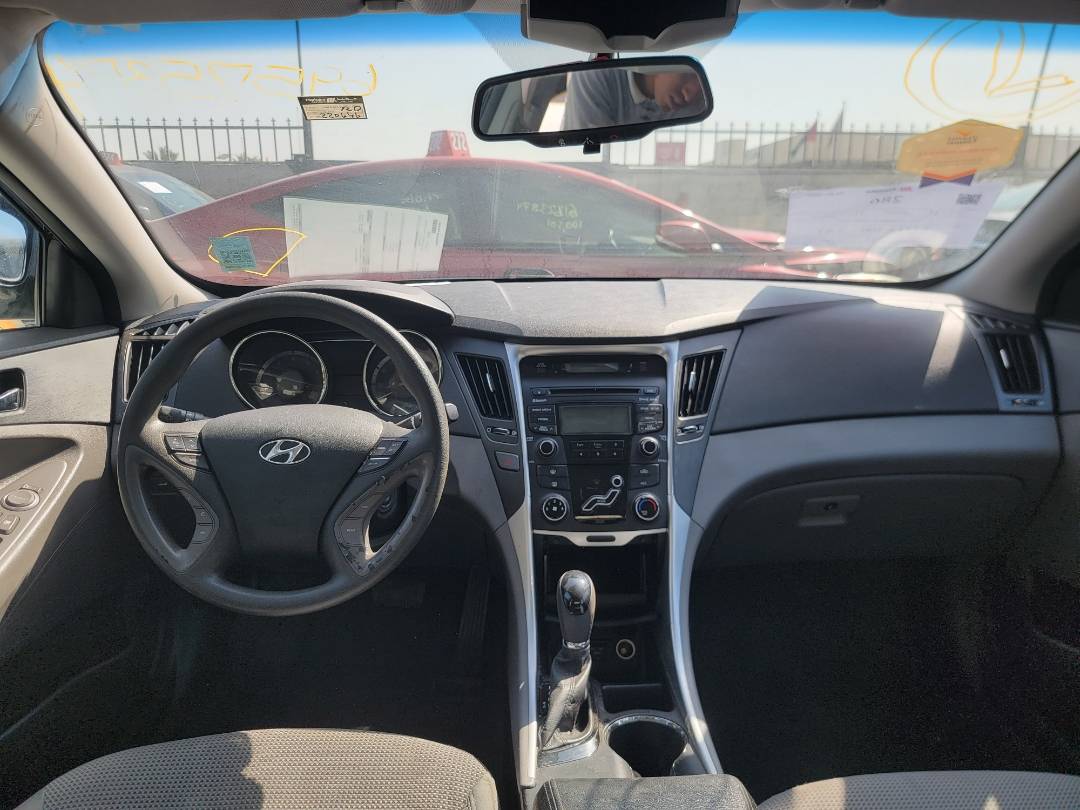 2013 HYUNDAI SONATA — 220645 Miles — Lot 671877 — Main - Marhaba Auctions Used Cars - Image 8