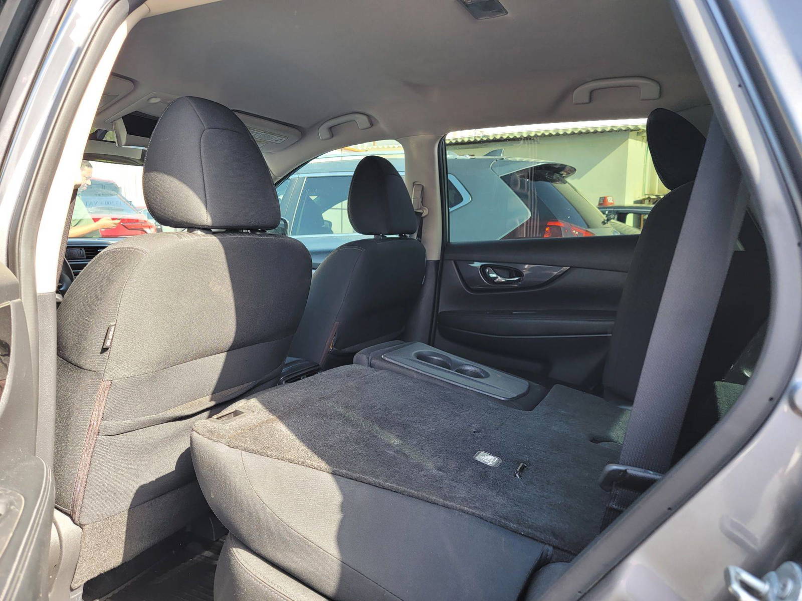 NISSAN ROGUE 2017 - Marhaba Auction Used Cars - Image 6