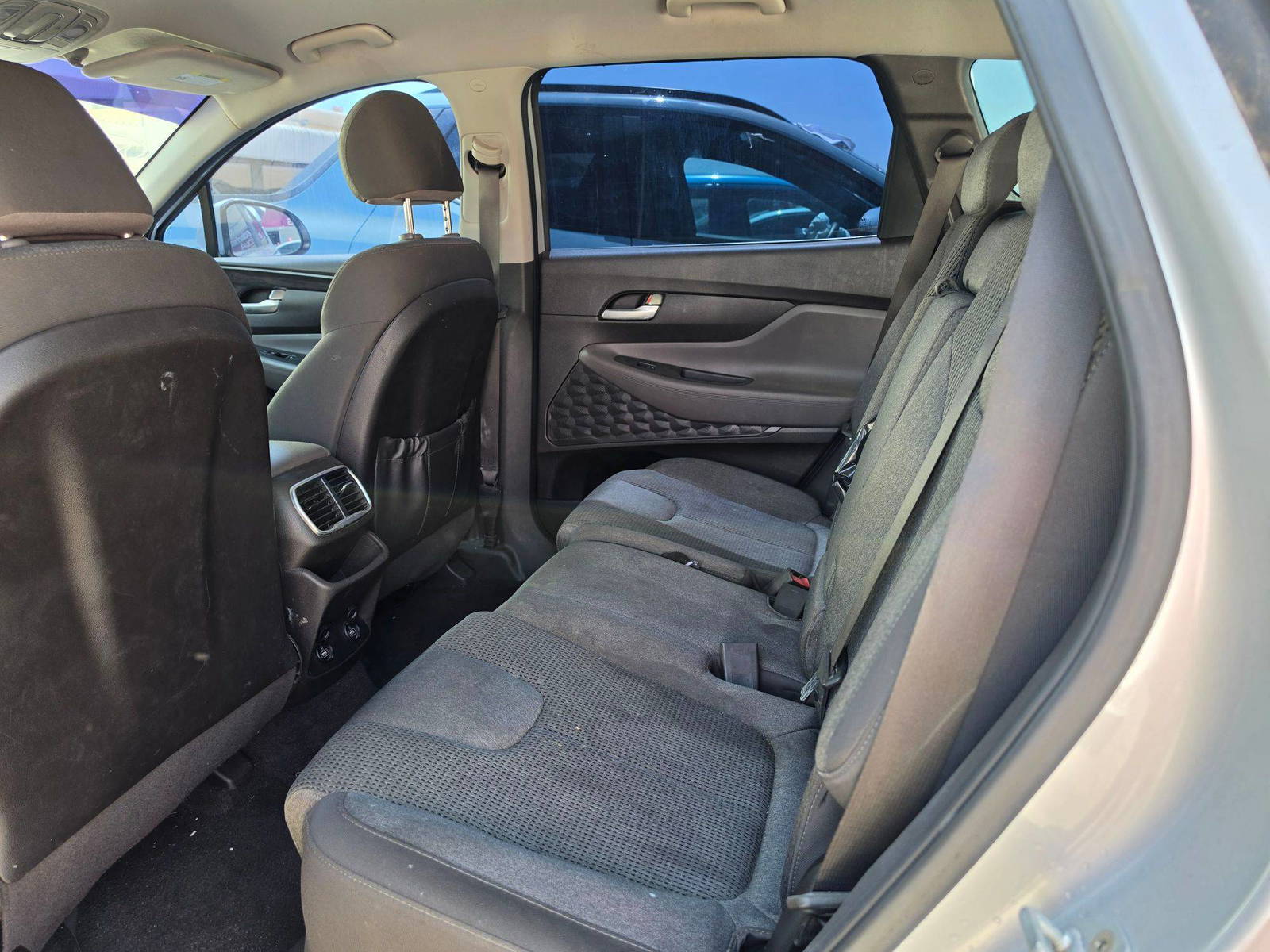 HYUNDAI SANTA FE 2019 - Marhaba Auction Used Cars - Image 10