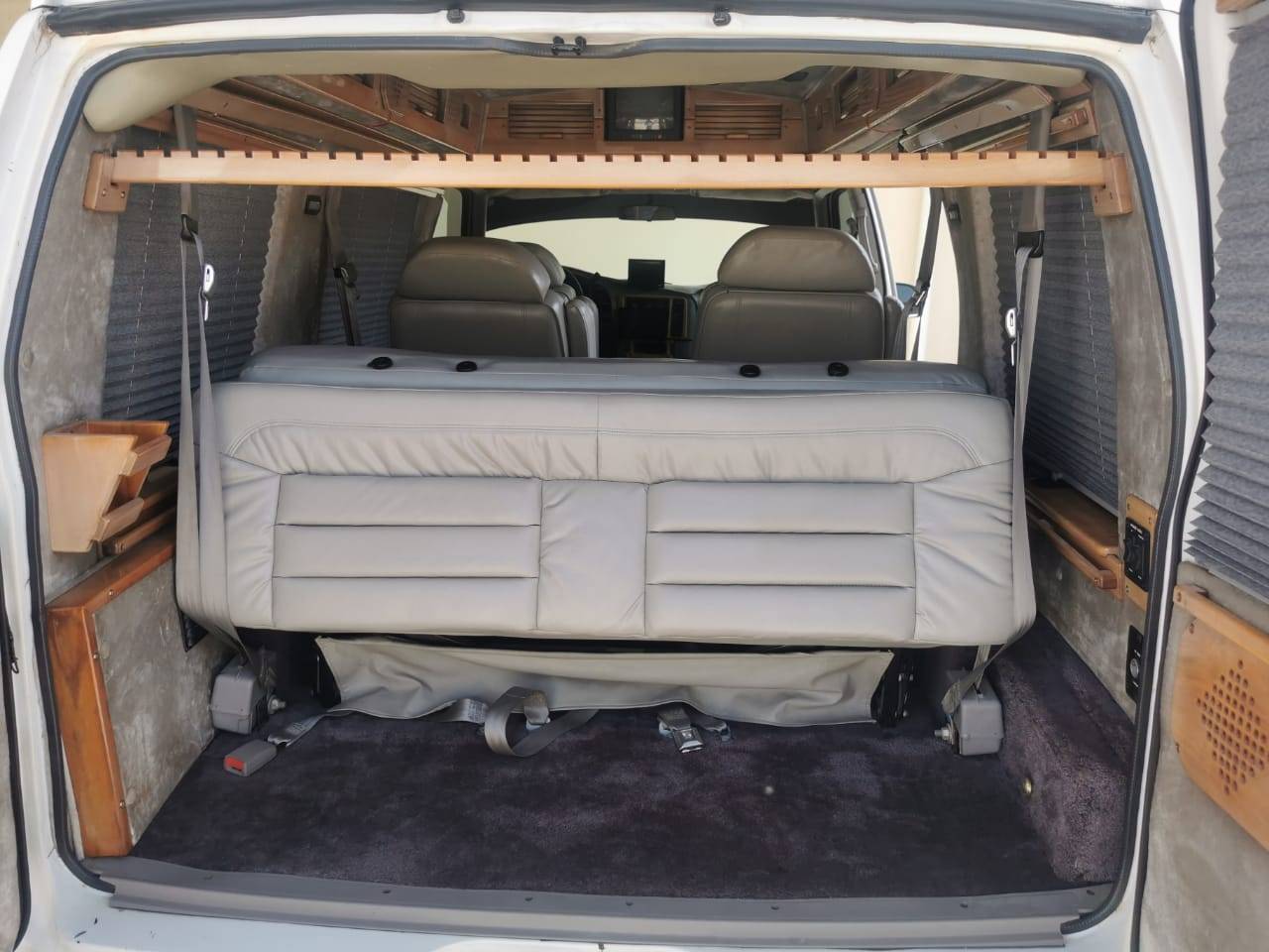 1997 GMC Safari V — Lot 6VB512671 — Souq - Marhaba Auctions Used Cars - Image 8