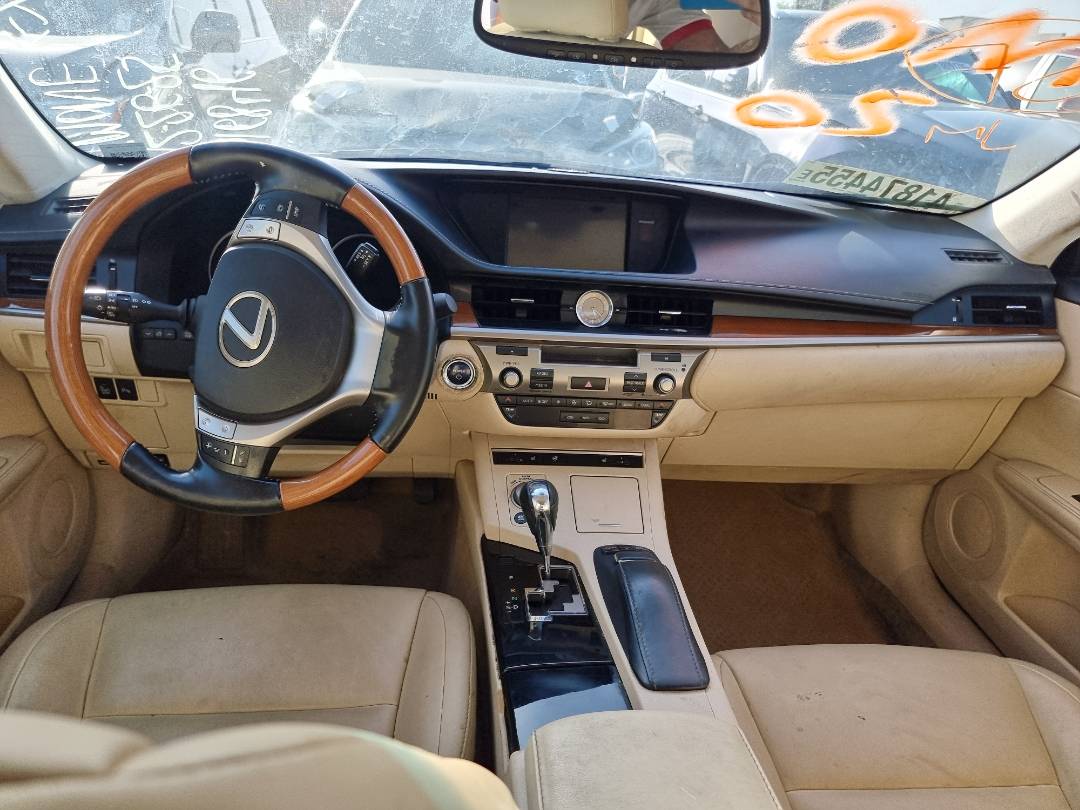 2013 LEXUS ES 300H — 163044 Miles — Lot 215487 — Souq - Marhaba Auctions Used Cars - Image 7