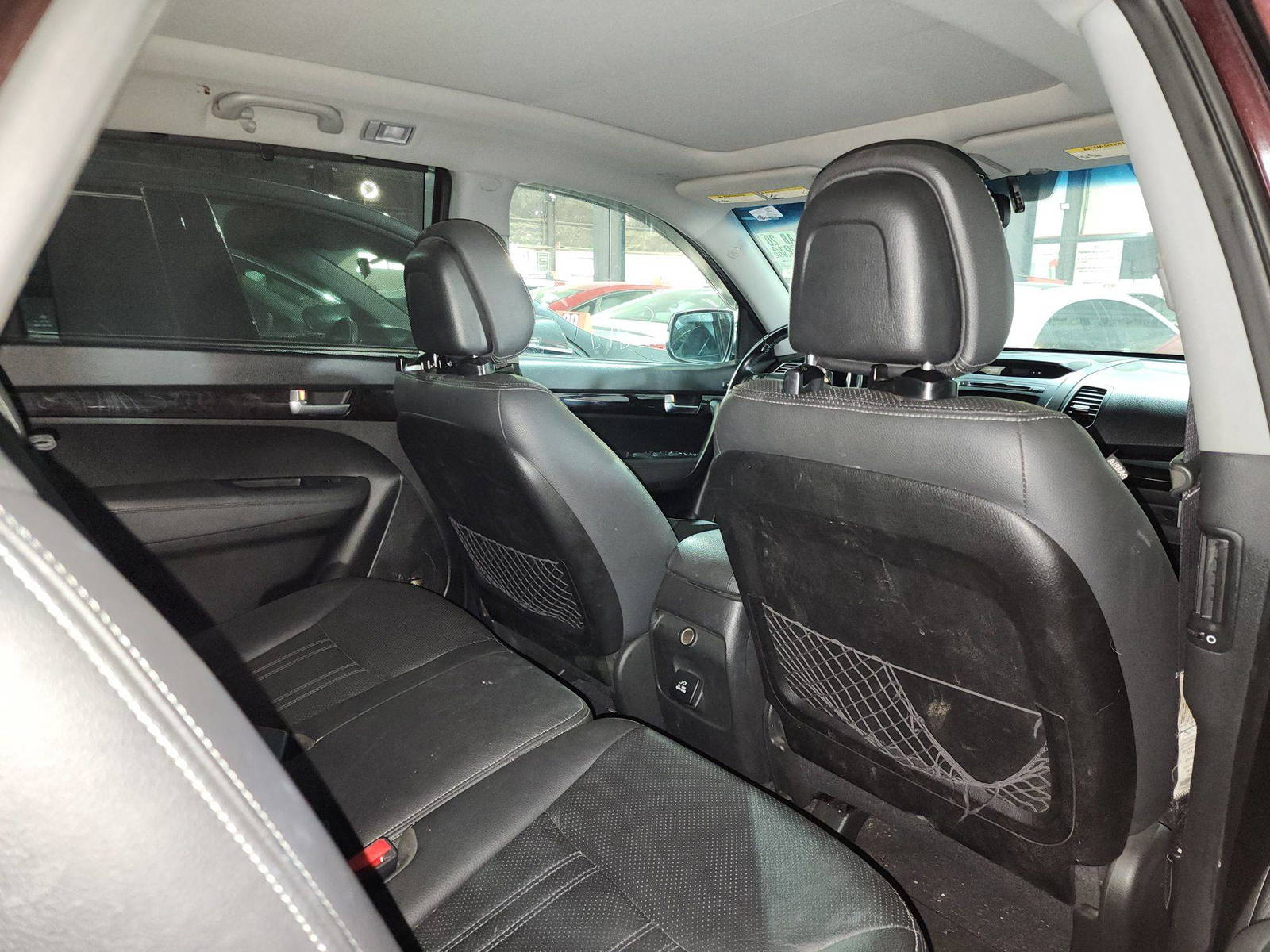 2014 KIA SORENTO — 136802 Miles — Lot 3034688 — Al Quoz - Marhaba Auctions Used Cars - Image 7
