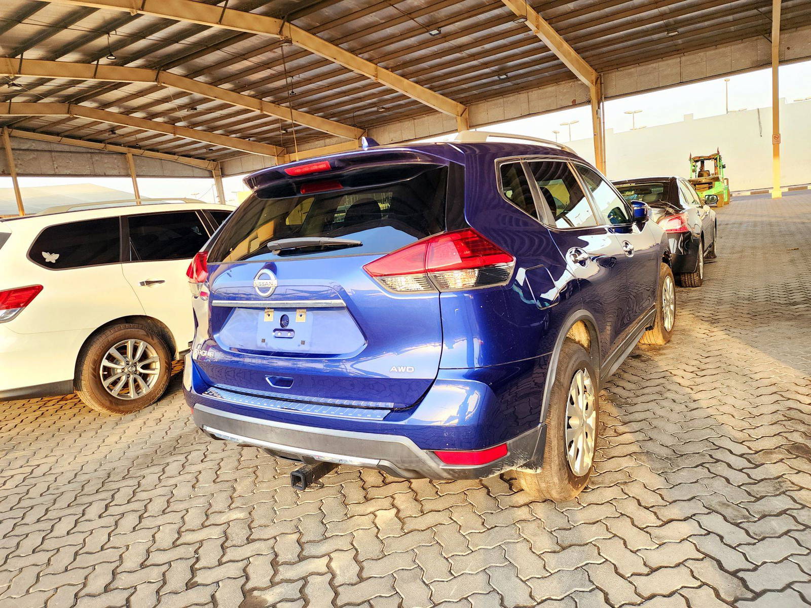 2017 NISSAN ROGUE — 136253 Miles — Lot 71930474 — Souq - Marhaba Auctions Used Cars - Image 3