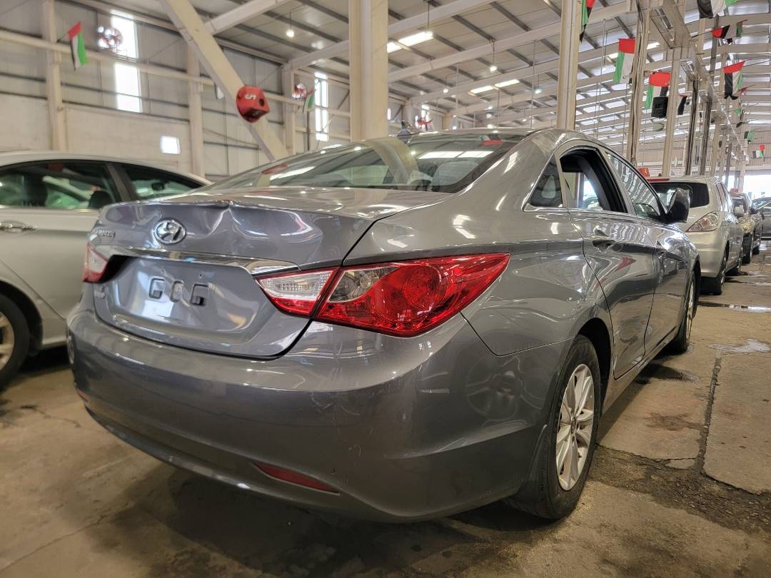 2013 HYUNDAI SONATA — 199632 Miles — Lot H760998 — Main - Marhaba Auctions Used Cars - Image 3