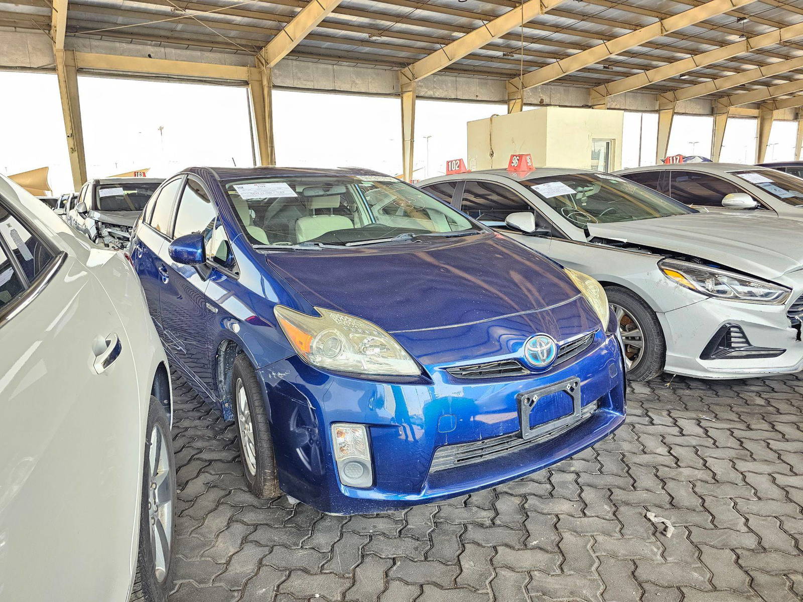 2010 TOYOTA PRIUS — 145445 Miles — Lot 2A0069900 — Souq - Marhaba Auctions Used Cars - Image 4