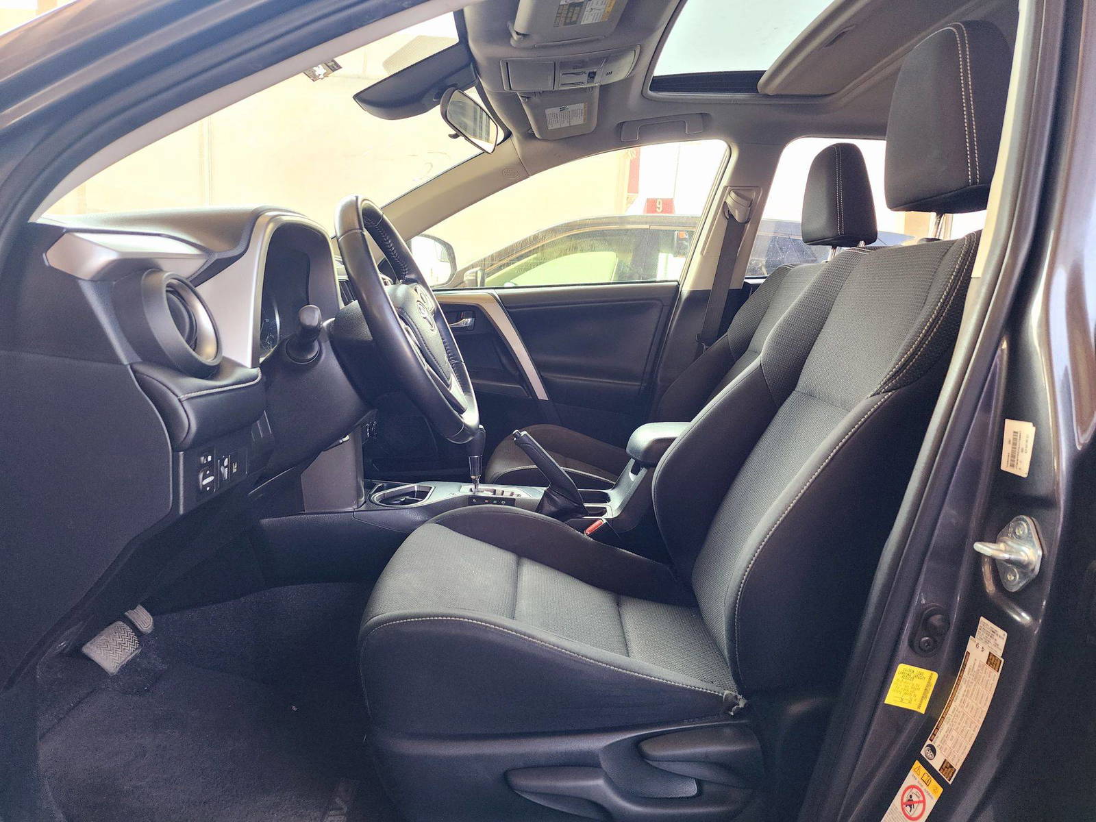 2018 TOYOTA RAV4 — 93995 Miles — Lot 215487 — Souq - Marhaba Auctions Used Cars - Image 9