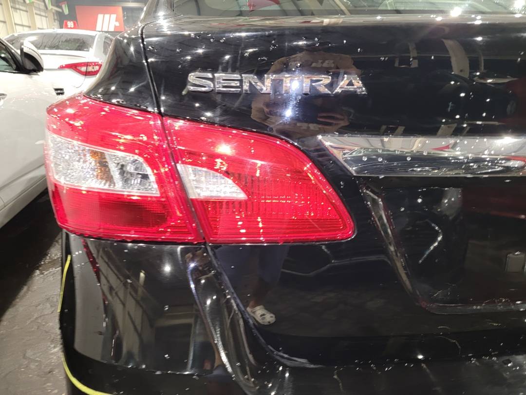 2019 NISSAN SENTRA — 72397 Miles — Lot 63259883 - Marhaba Auctions Used Cars - Image 9