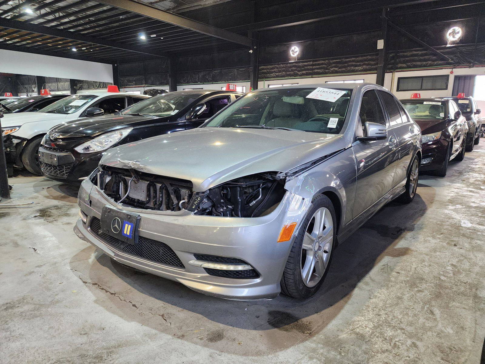 MERCEDES BENZ C300 2011 - Marhaba Auction Used Cars - Image 4