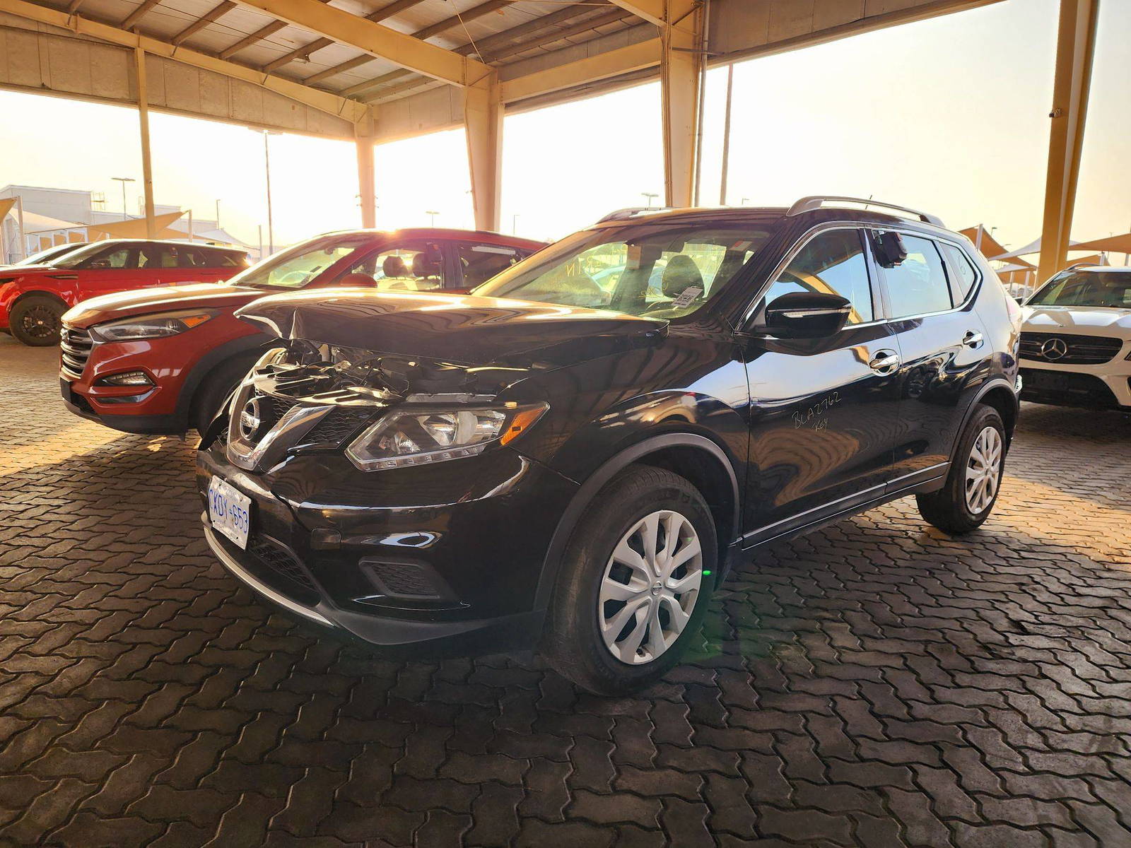 2015 NISSAN ROGUE — 180275 KM — Lot V0FC792120 — Souq - Marhaba Auctions Used Cars - Image 5
