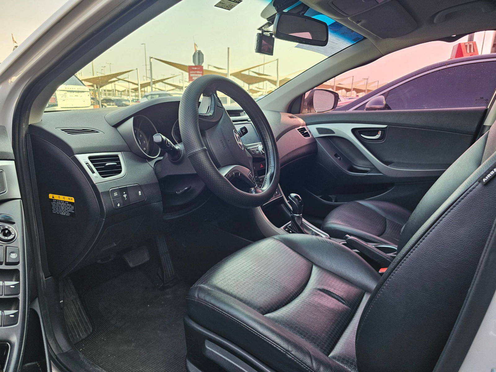 2014 HYUNDAI AVANTE — 221352 KM — Lot 1DBEU980388 — Souq - Marhaba Auctions Used Cars - Image 8