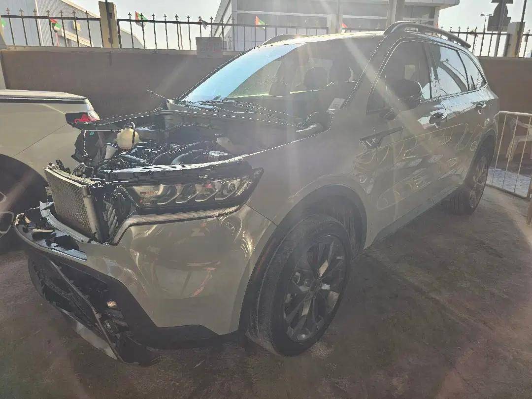 2023 KIA SORENTO — 33583 Miles — Lot 63852245 — Souq - Marhaba Auctions Used Cars - Image 9