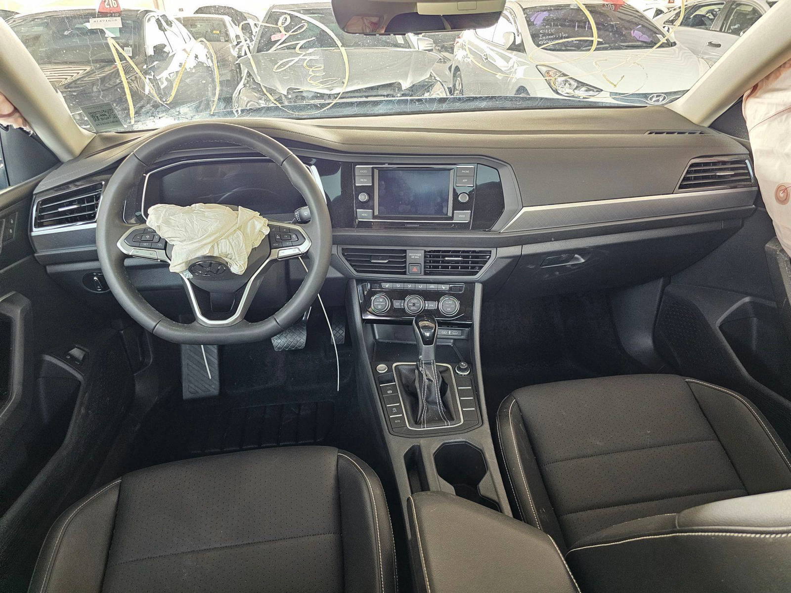 2024 VOLKSWAGEN JETTA — 26264 Miles — Lot 78259044 — Al Surrah - Marhaba Auctions Used Cars - Image 7