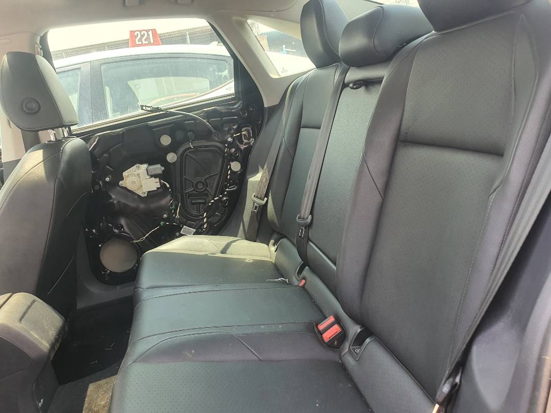 2019 VOLKSWAGEN JETTA — 107314 Miles — Lot 38956204 — Souq - Marhaba Auctions Used Cars - Image 7