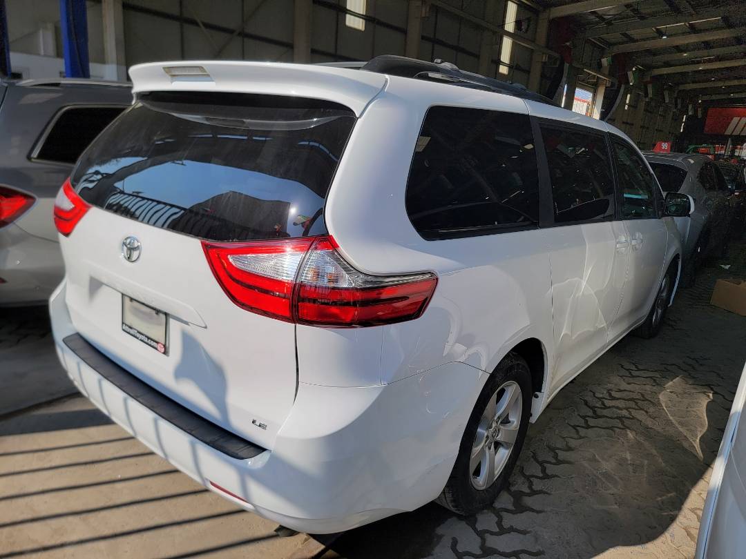 2015 TOYOTA SIENNA — 166574 Miles — Lot 0FS555884 - Marhaba Auctions Used Cars - Image 4