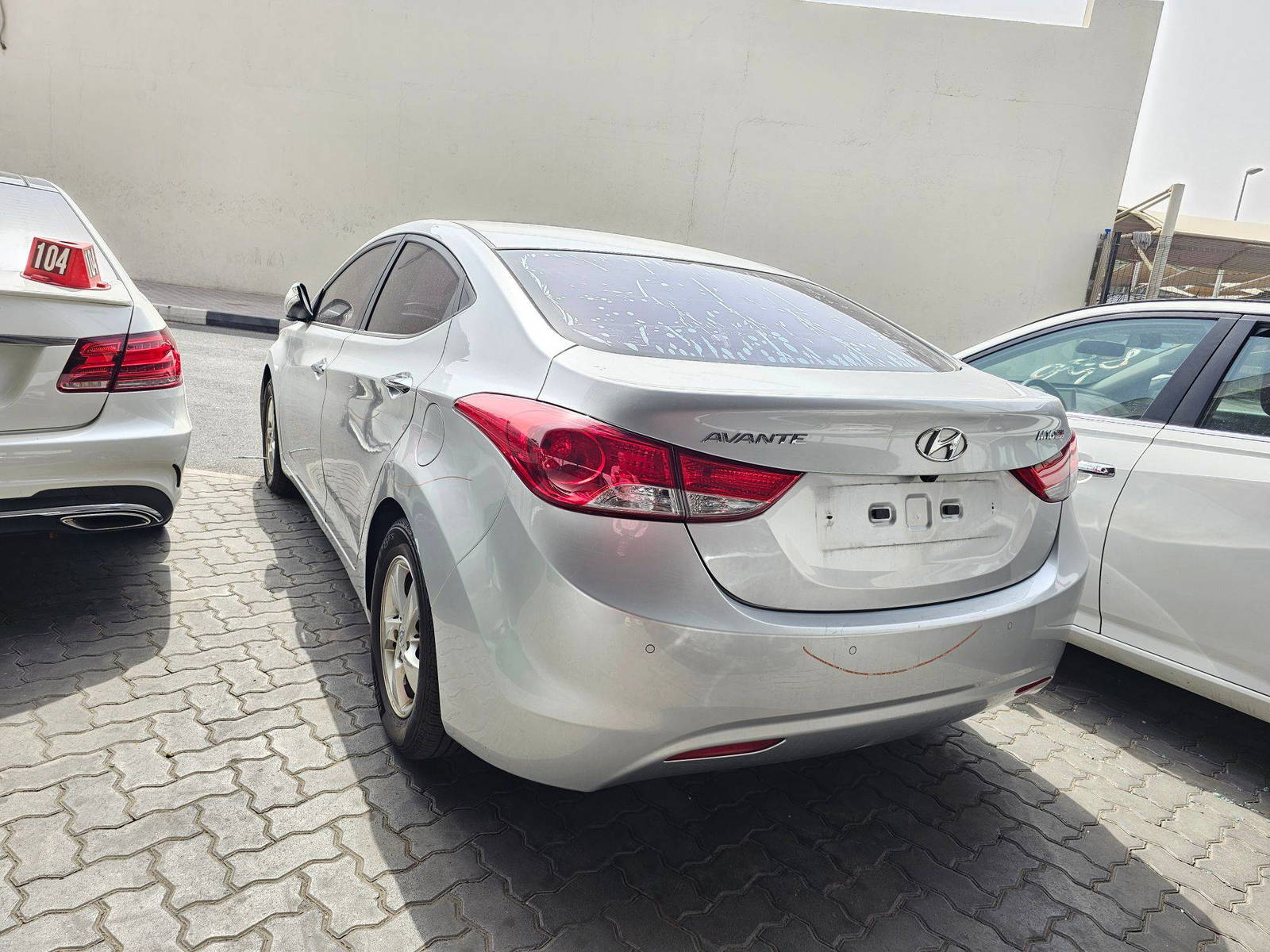 2012 HYUNDAI AVANTE — 223535 KM — Lot 258091 — Main - Marhaba Auctions Used Cars - Image 4