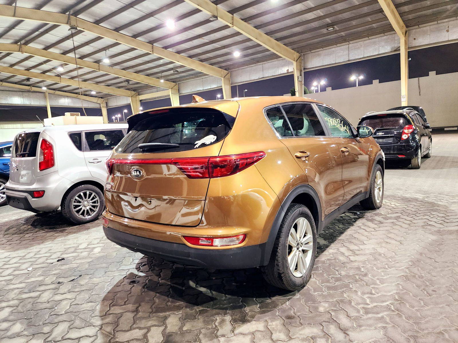 2017 KIA SPORTAGE — 111347 Miles — Lot H7116766 — Souq - Marhaba Auctions Used Cars - Image 3