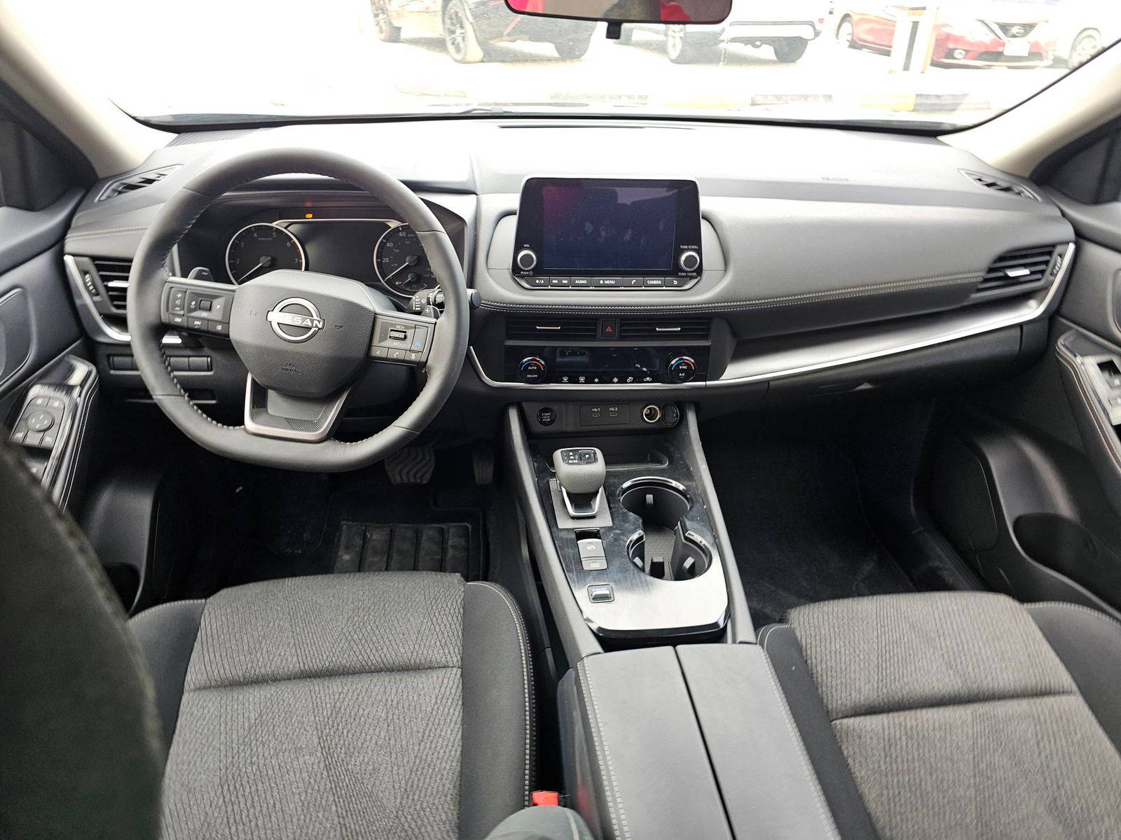 2025 NISSAN ROGUE — 2438 Miles — Lot A9SC672434 — Souq - Marhaba Auctions Used Cars - Image 7