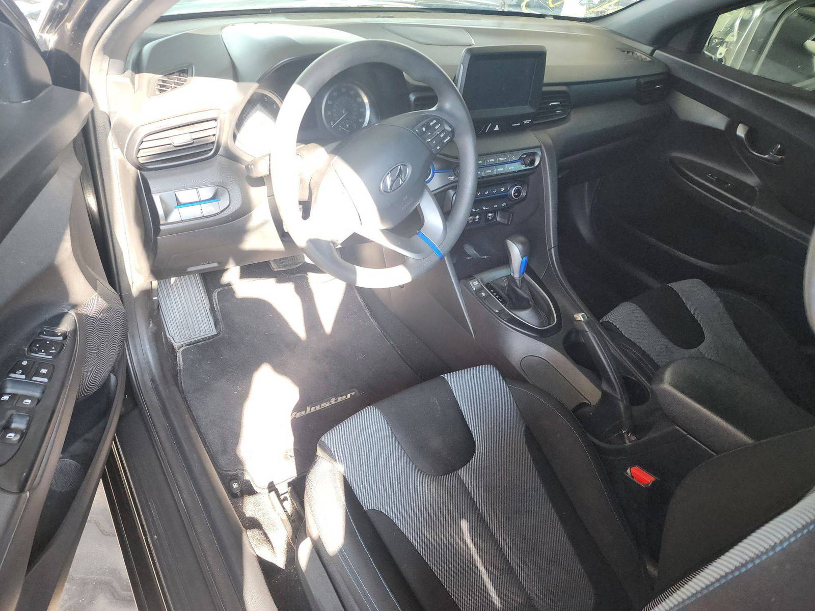 2019 HYUNDAI VELOSTER — 74307 Miles — Lot 74292073 - Marhaba Auctions Used Cars - Image 8